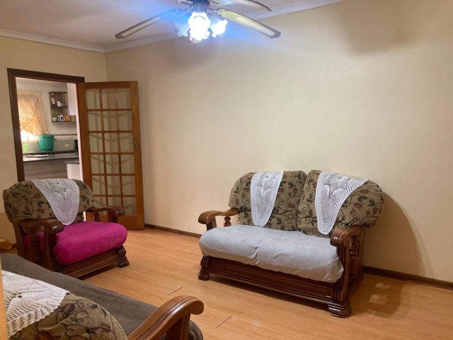 5 Bedroom Property for Sale in Breidbach Eastern Cape